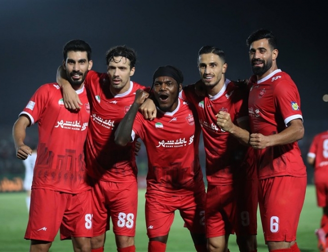 غیبت ادامه‌دار ستاره‌های مصدوم پرسپولیس؛ نشست اختصاصی مدیرعامل با شکاری و بیفوما