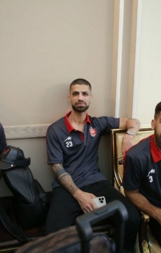انتشار اولین تصویر میلاد سرلک پس از بازگشت به پرسپولیس