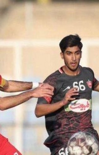 محرومیت ۲۲ بازیکن پرسپولیس و کیا