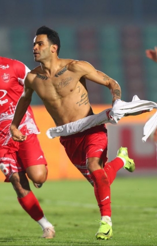 پرسپولیس 2 - خیبر خرم آباد 1 / اولین پیروزی سرخ ها با کریم باقری