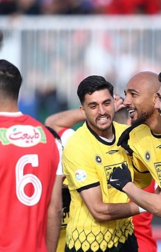 سپاهان 1 - پرسپولیس 0 / اولین جام فصل از دست سرخ ها لغزید