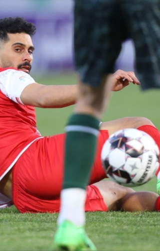 پرسپولیس مقابل ذوب‌آهن زمین‌گیر شد