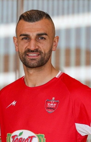 سردار دورسون با کیت پرسپولیس + عکس