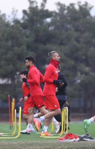 4 غایب پرسپولیس مقابل سپاهان در یک هشتم نهایی جام حذفی
