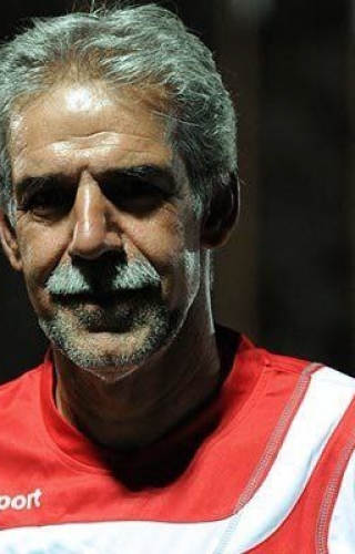  مهدی فنونی زاده : پرسپولیس باید شجاعانه مقابل النصر بازی کند