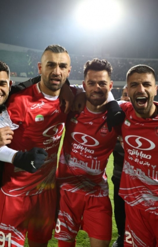سردار دورسون : هواداران پرسپولیس دیوانه‌وار عاشق تیم‌شان هستند