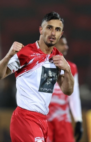 علی علیپور گل پیروزی پرسپولیس را به چهار ستاره فقید سرخپوشان تقدیم کرد