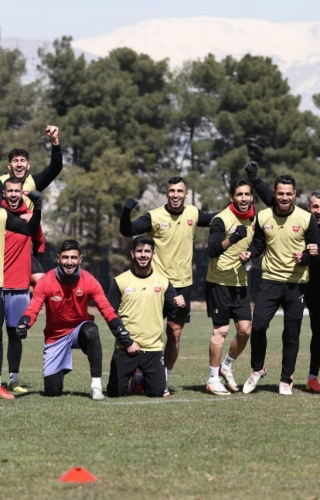 پرسپولیس با تیم تقریبا کامل مقابل ملوان