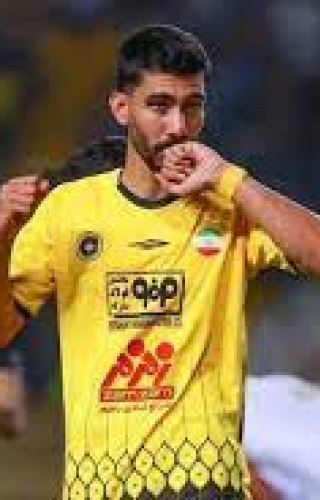 پرسپولیس به دنبال شکار رضا شکاری از سپاهان 