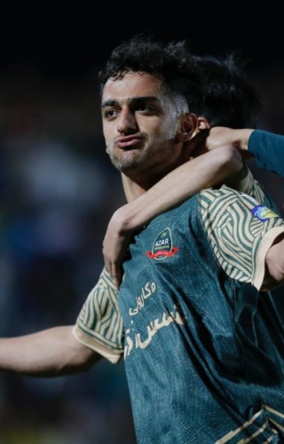 ‌مجتبی فخریان در آستانه تحقق رویای سرخ؛ توافق اولیه با پرسپولیس نهایی شد
