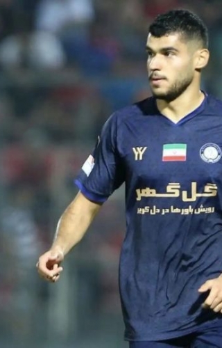 ادعای رسانه روسی: محمد مهدی زارع با پرسپولیس 3 ساله بست