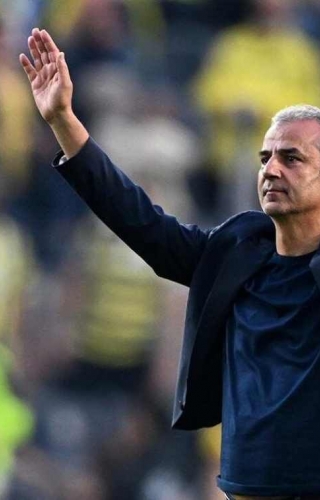 پرسپولیس با آرامش و قدرت به سوی فصل آینده؛ کارتال در جمع سرخ‌ها ماندنی است