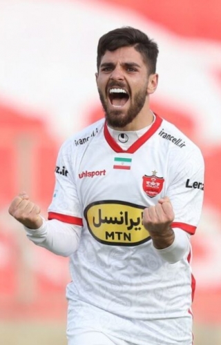 محمد عمری : می‌خواهم از پرسپولیس به دورتموند برسم/ با افتخار دوباره برای پرسپولیس بازی می‌کنم