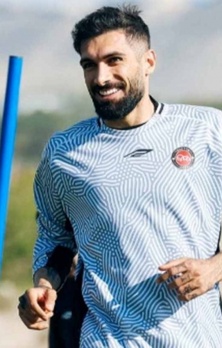 عارف آقاسی دیگر گزینه پرسپولیس نیست!