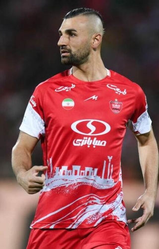 سردار دورسون : مذاکرات ادامه دارد/ آینده‌ام در پرسپولیس نامشخص است
