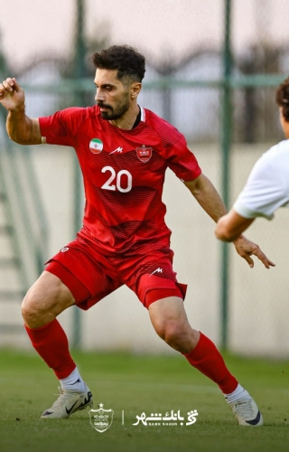رد بازوبند از سوی امید عالیشاه ؛ ادامه سنت سیدجلال در پرسپولیس