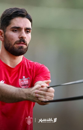 بازگشت پرانرژی محمد عمری به پرسپولیس 