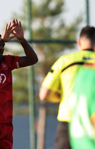 بیفوما : برای گل‌زنی به پرسپولیس آمده‌ام