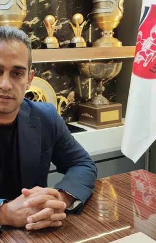 لشگری : با دو بازیکن در حال مذاکره هستیم