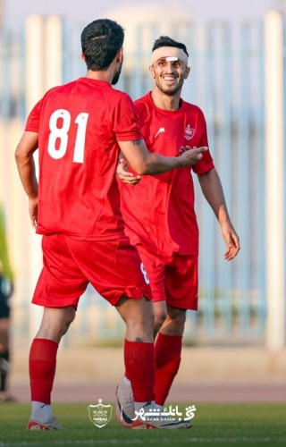 رضا شکاری با پیراهن شماره ۸۱ در پرسپولیس