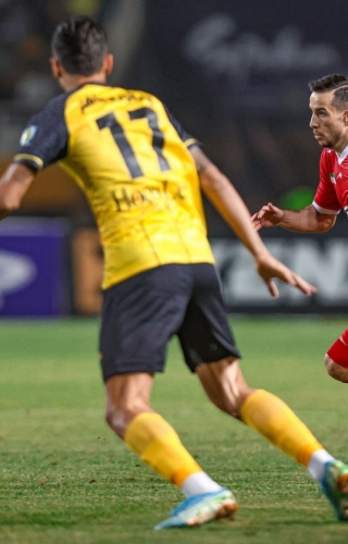 فرشاد احمدزاده برنده پرونده علیه سپاهان شد