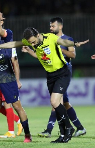 بازی پرسپولیس مقابل چادرملو در تهران برگزار می شود؟