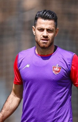 طلسم نیمکت‌نشینی مرتضی پورعلی‌ گنجی در پرسپولیس