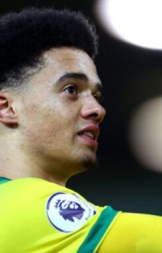 تردید در جذب جمال لوییس ؛ مدافع ایرلندی امشب به تهران می‌رسد