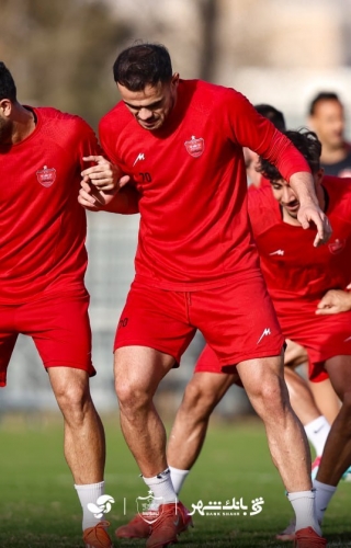 جمال لوییس در راه تهران؛ مهاجم کنگویی از فهرست پرسپولیس خط خورد