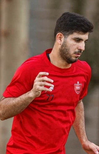 بازگشت احتمالی محمد خدابنده‌ لو به ترکیب اصلی پرسپولیس ؛ انتخاب تازه هاشمیان برای جدال با ملوان