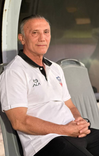 حمید درخشان : پرسپولیس دچار سردرگمی تاکتیکی است/ باید به هاشمیان فرصت و حمایت داد