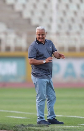 فرشاد پیوس : فلسفه فوتبالی هاشمیان اشتباه است/ پرسپولیس روح برنده ندارد