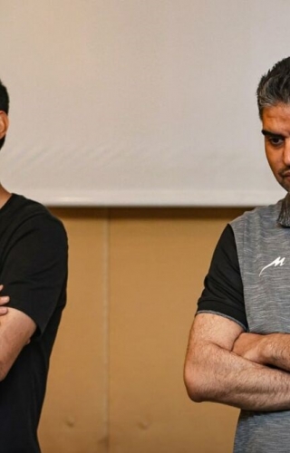 محمد انصاری : از هاشمیان تمام‌قد حمایت می‌کنیم/ شایعه تغییر در کادرفنی پرسپولیس صحت ندارد