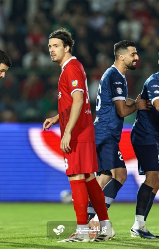 فرزاد آشوبی : تغییرات گسترده و ضعف در جذب مهاجم، عامل افت پرسپولیس است