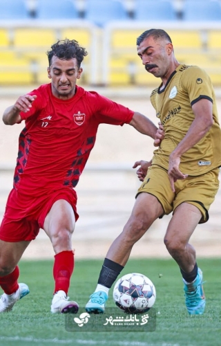 درخشش مجتبی فخریان در دیدار تدارکاتی پرسپولیس ؛ شوت به تیرک و نقش مستقیم در گل اول