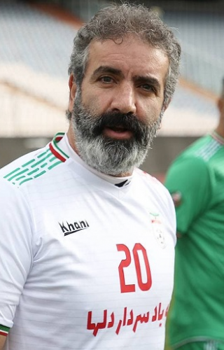 بهروز رهبری‌ فرد : پرسپولیس هفت هفته را به خاطر خودخواهی از دست داد/ هاشمیان باید خودش استعفا می‌داد