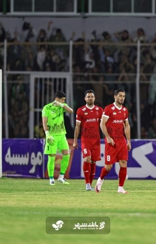 مجتبی شیری : پرسپولیس بیش از حد به چند بازیکن متکی است/ کمبود مهره‌های مؤثر دلیل اصلی افت تیم است