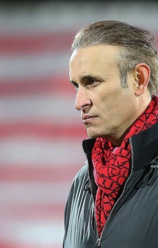 یحیی گل‌ محمدی تماس با پرسپولیس را تکذیب کرد/ تمرکزم کاملاً روی فولاد است