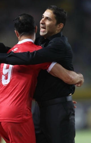 رضا جباری : باشگاه پرسپولیس شأن وحید هاشمیان را حفظ نکرد/ تغییر سرمربی بعد از برد تصمیمی غیرحرفه‌ای بود