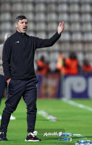 کریم باقری : فوتبال بدون تماشاگران زیبا نیست/ اشتباهات، بخشی از ذات بازی است