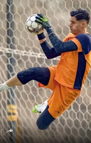 پیام نیازمند در آستانه نخستین دربی ؛ گلر آماده سرخ‌ها به دنبال تکرار رکورد ویژه گندوز