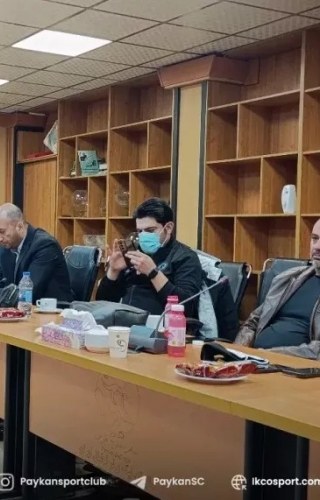 مصاف پیکان و پرسپولیس بدون تماشاگر برگزار می‌شود