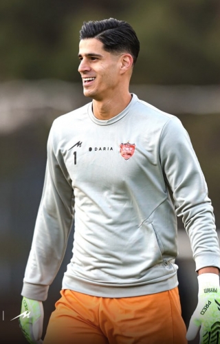 پیام نیازمند و تداوم اقتدار درون دروازه؛ صدر جدول در مشت گلر پرسپولیس