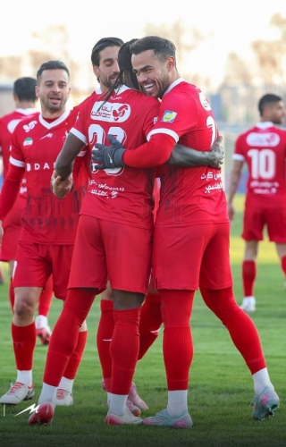 محمدرضا مهدوی : گل بیفوما غافلگیرکننده بود/ خیال پرسپولیس با نیازمند راحت است