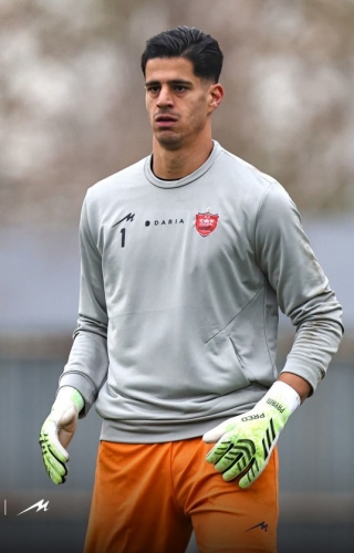 پیام نیازمند پدر شد؛ خبر خوش دروازه‌بان پرسپولیس