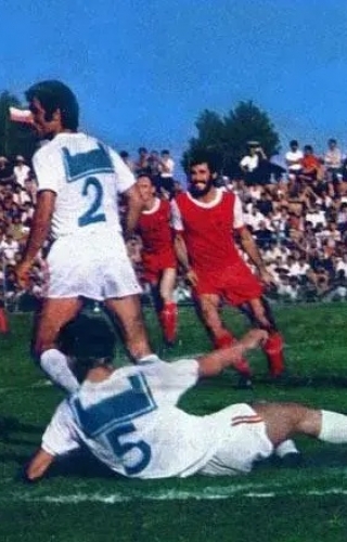 بازگشت به تابستان ۵۲؛ روایت اولین نبرد سرخ‌های پایتخت و سپیدپوشان انزلی