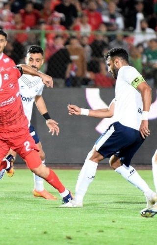 چرا تقابل ملوان و پرسپولیس بدون تماشاگر شد؟