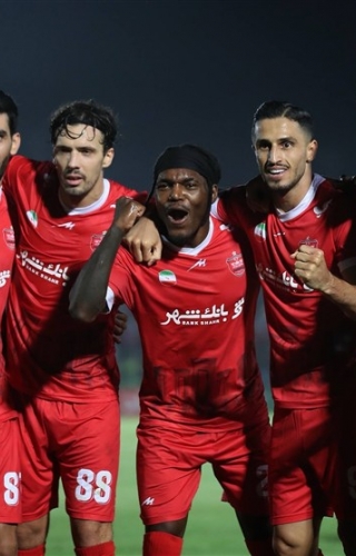 غیبت ادامه‌دار ستاره‌های مصدوم پرسپولیس؛ نشست اختصاصی مدیرعامل با شکاری و بیفوما