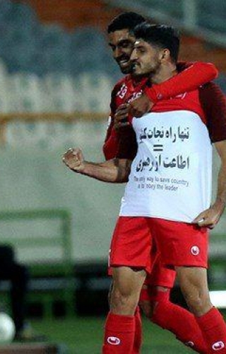از هافبک پرسپولیس تجلیل میشود