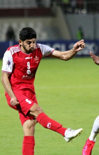 بررسی عملکرد خط هافبک پرسپولیس مقابل الشارجه